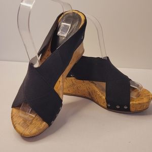 Maurices wedge sandals Size 9